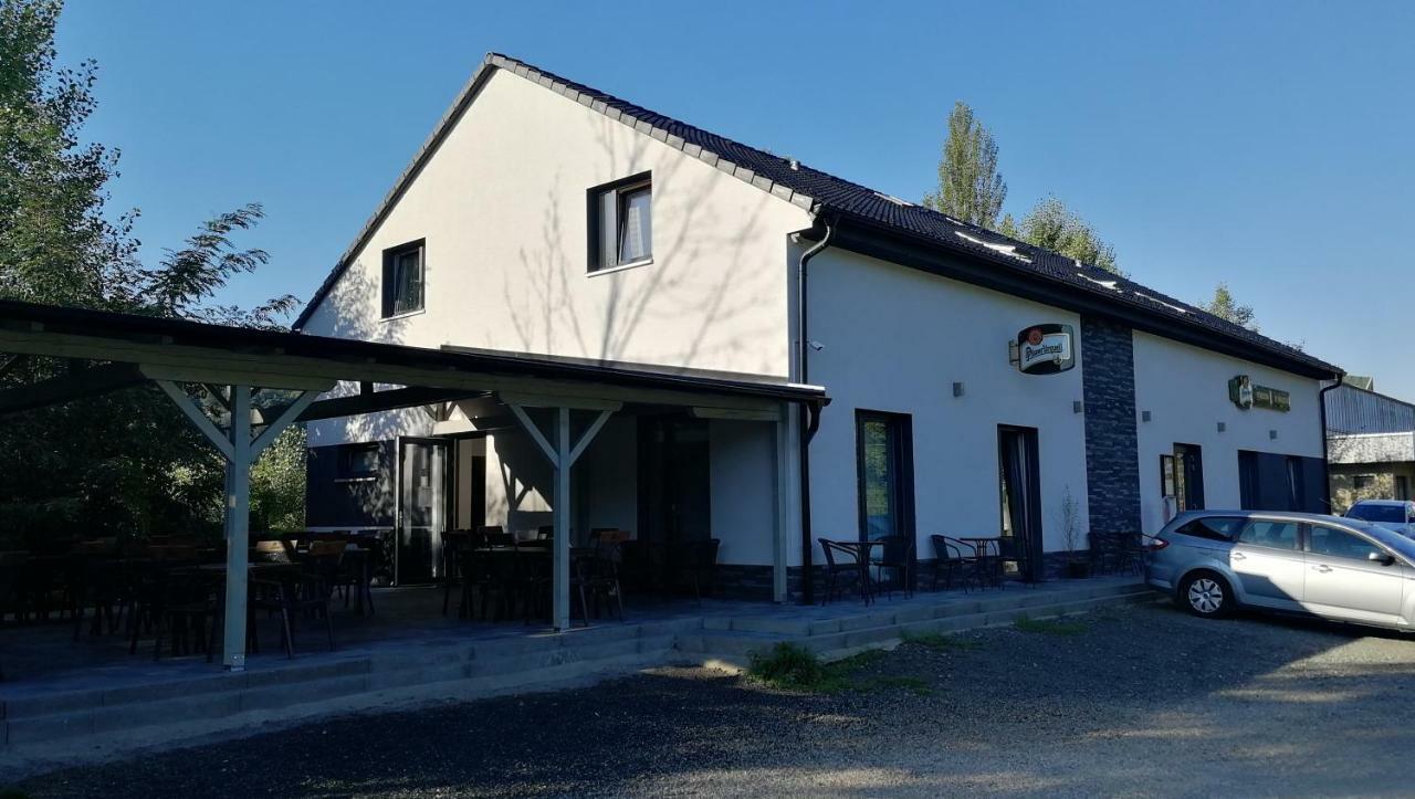 Penzion U Brazdu Ivancice Dış mekan fotoğraf